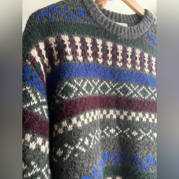 Patterned Sweater - Picture 4 of 10